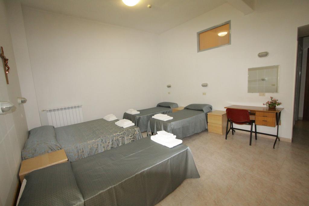 Casa Per Ferie Margherita Diomira Otel Roma Dış mekan fotoğraf
